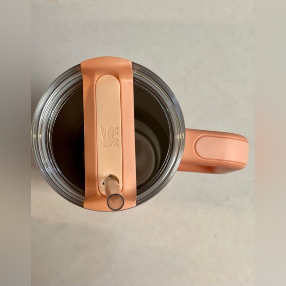 Stanley x Starbucks exclusive pink H20 Flow 40 oz Tumbler - Picture 5 of 5